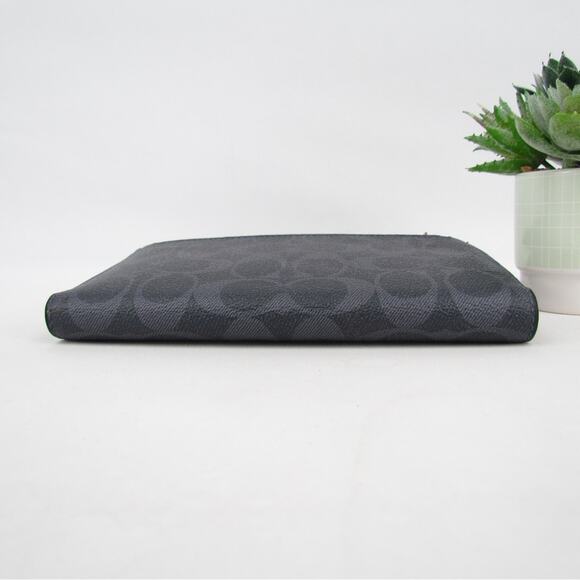 Coach Signature Colorblock Tech Phone Wallet - Picture 7 of 9